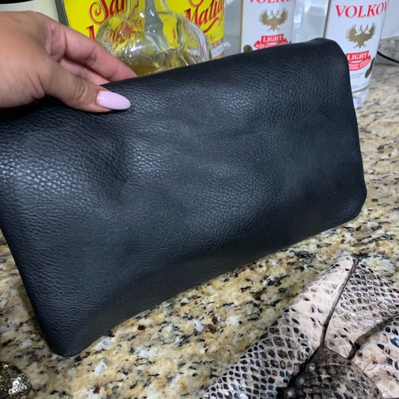 Black gold chain envelope clutch wallet - Picture 3 of 5